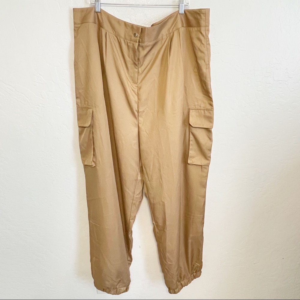 NWT Nasty Gal Plus Size Cargo Trouser in Stone